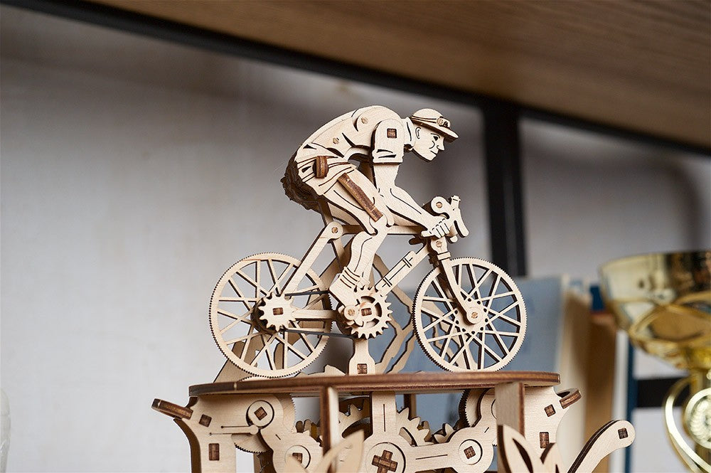 Automaton Cyclist