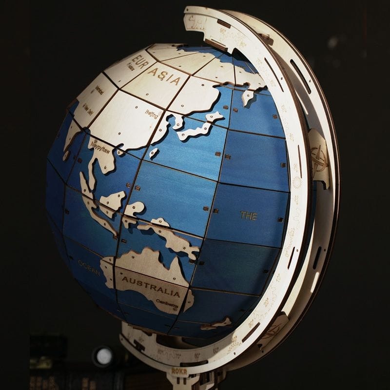 The Globe assembled